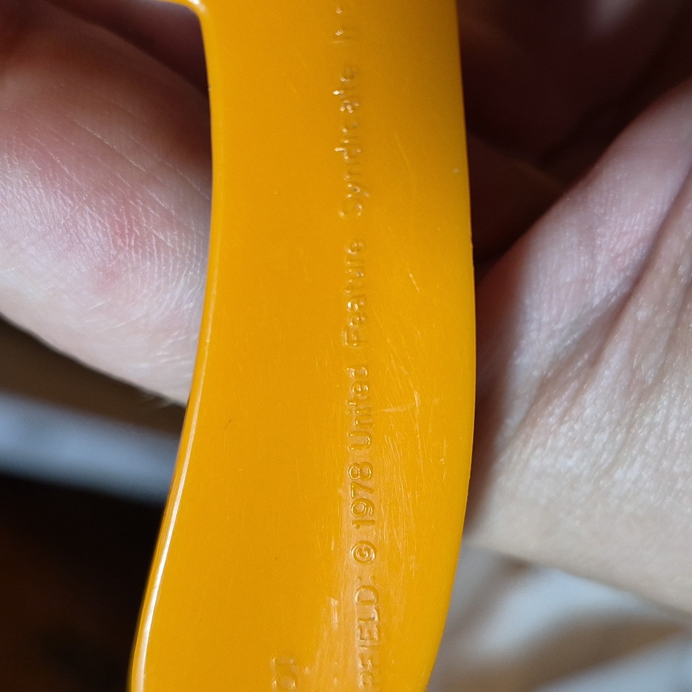 Orange Garfield Kids Comb and Brush Set 1978 Collectors Item - Picture 5 of 9